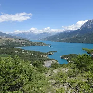 Pavillon Douillet Avec Vue Sur Lac Chorges